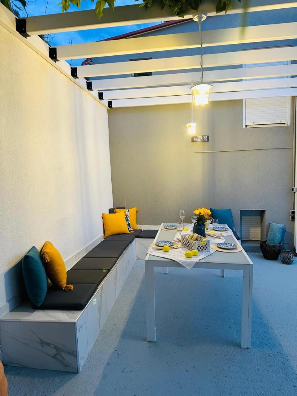 Astre&Jeanne Suites Sozopoli Quarto foto